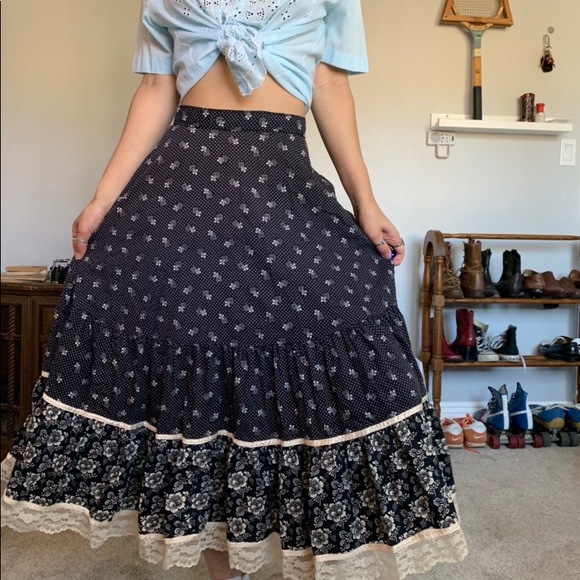 SOLD • vintage gunne sax prairie skirt - Picture 1 of 4